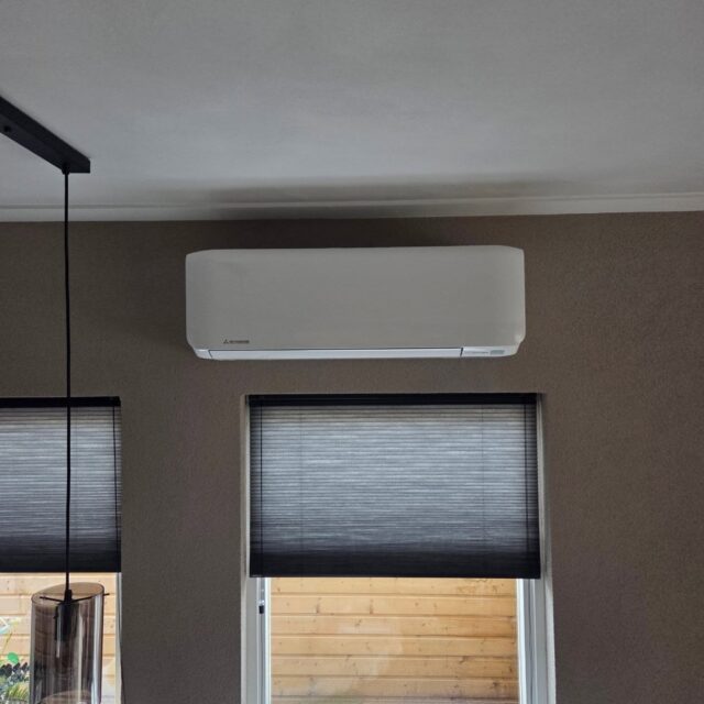 Vandaag airco vervangen in kampen.
#kampen #airconditioning #koelen #verwarmen #mitsubishiheavyindustries